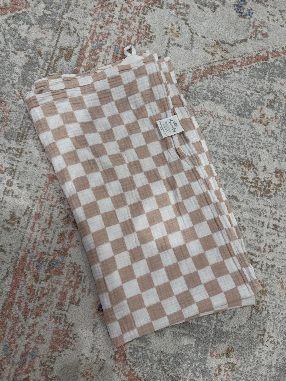 Itzy Ritzy Breastfeeding Boss Taupe Checkerboard Multi Use Cover